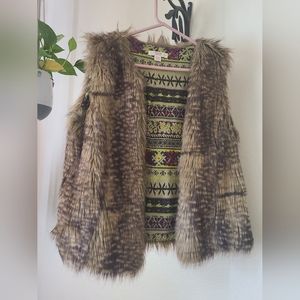 Mossimo Red Fox Faux Fur Vest size XL